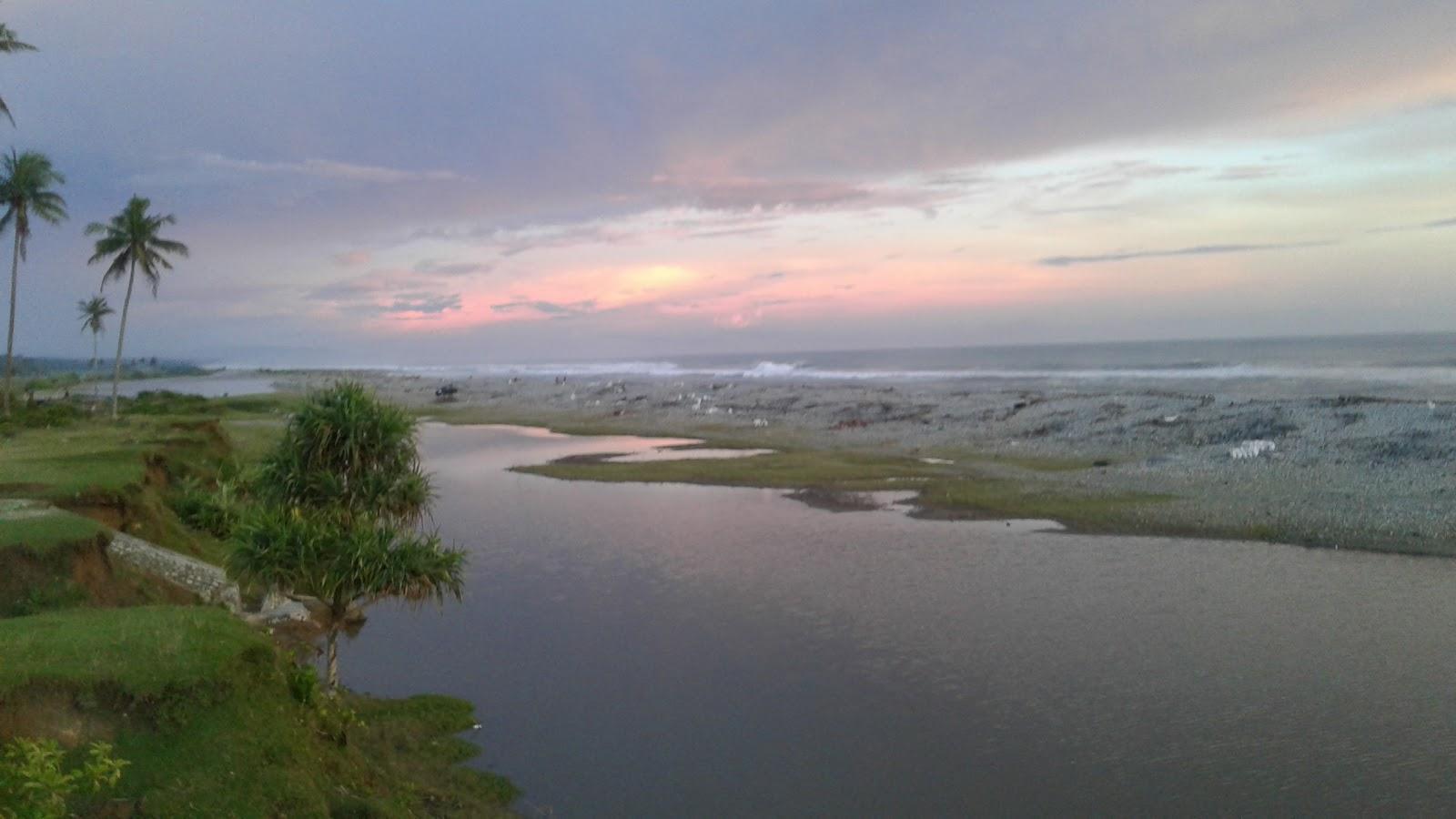 Sandee Bengkenang Beach