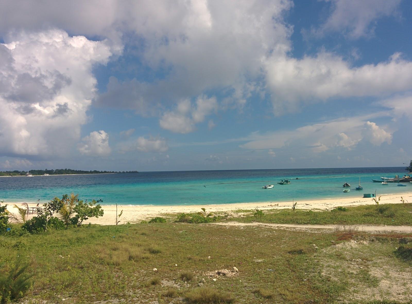 Sandee Silver Beach