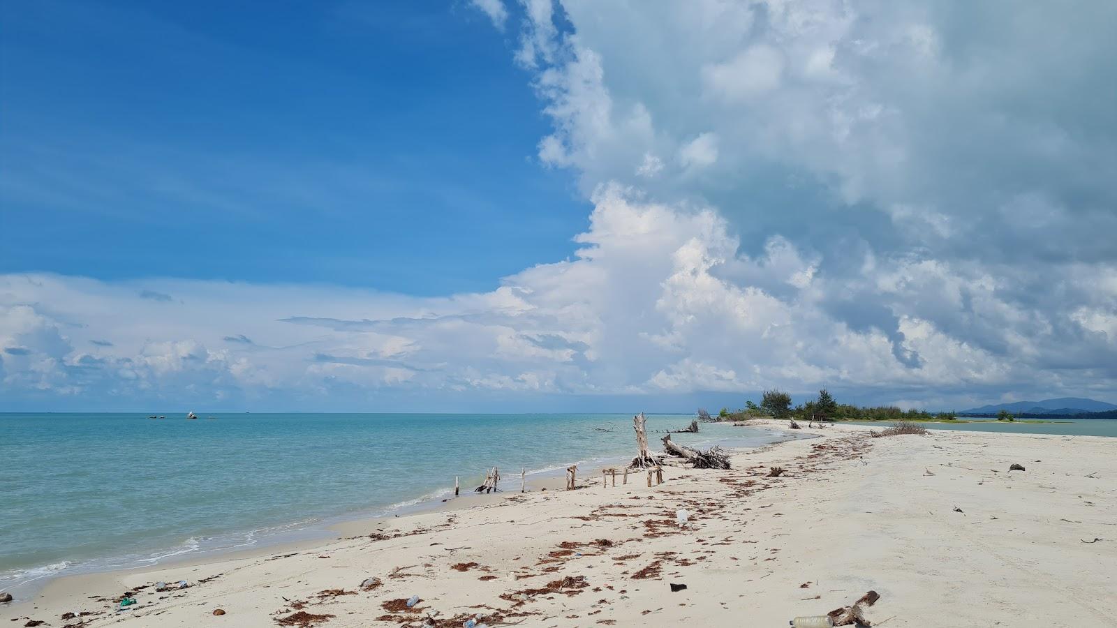 Sandee Pantai Gusung, Tanjung Berikat