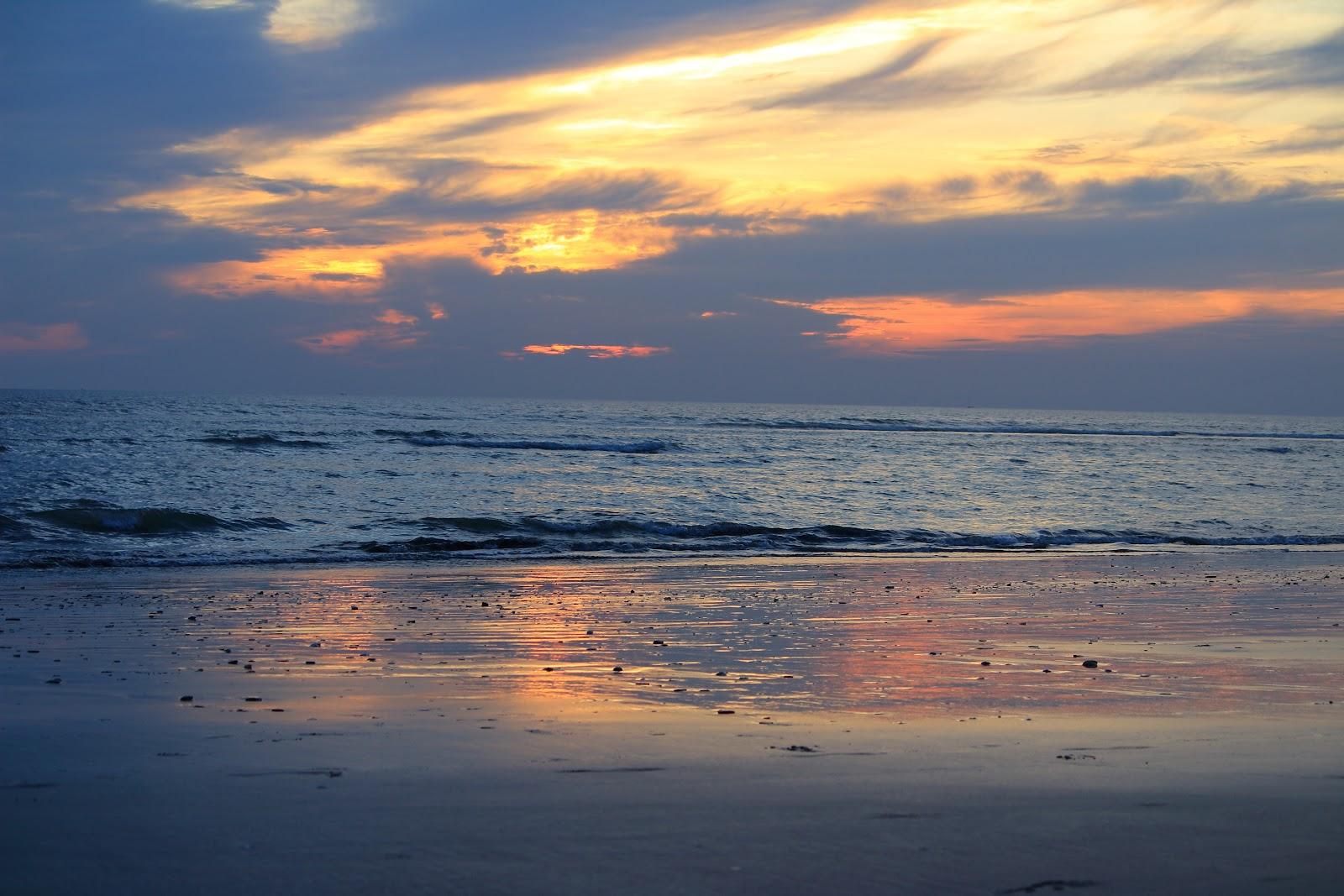 Sandee Sunny Beach Point