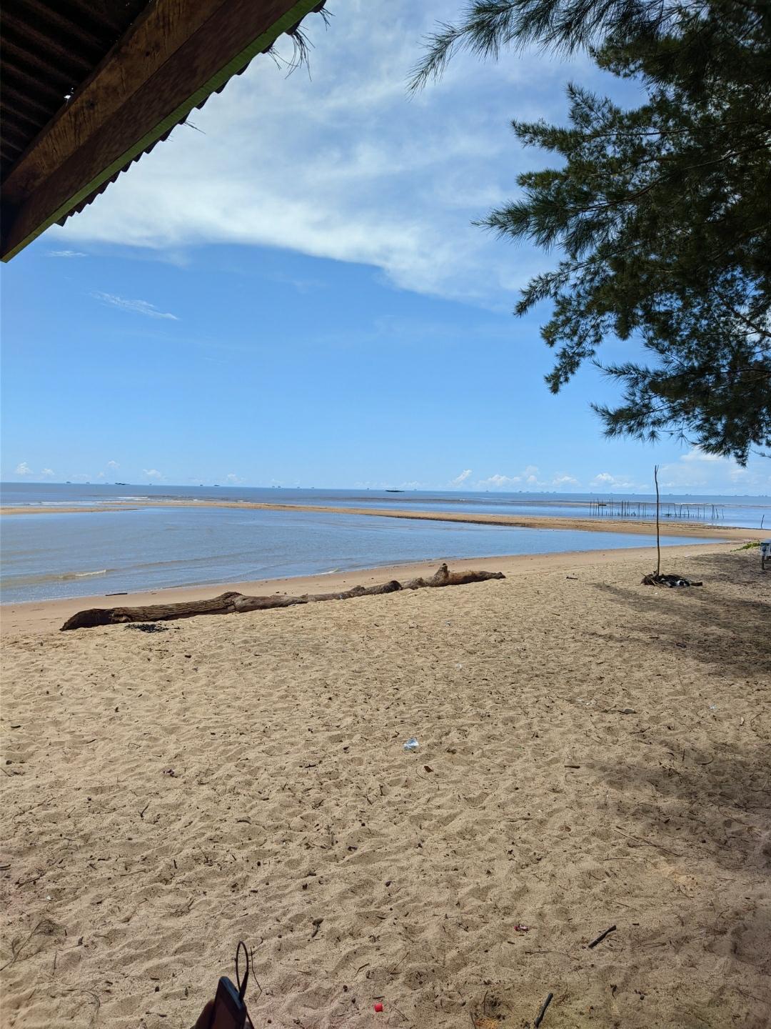 Sandee Kelapa Mangkupadi Beach