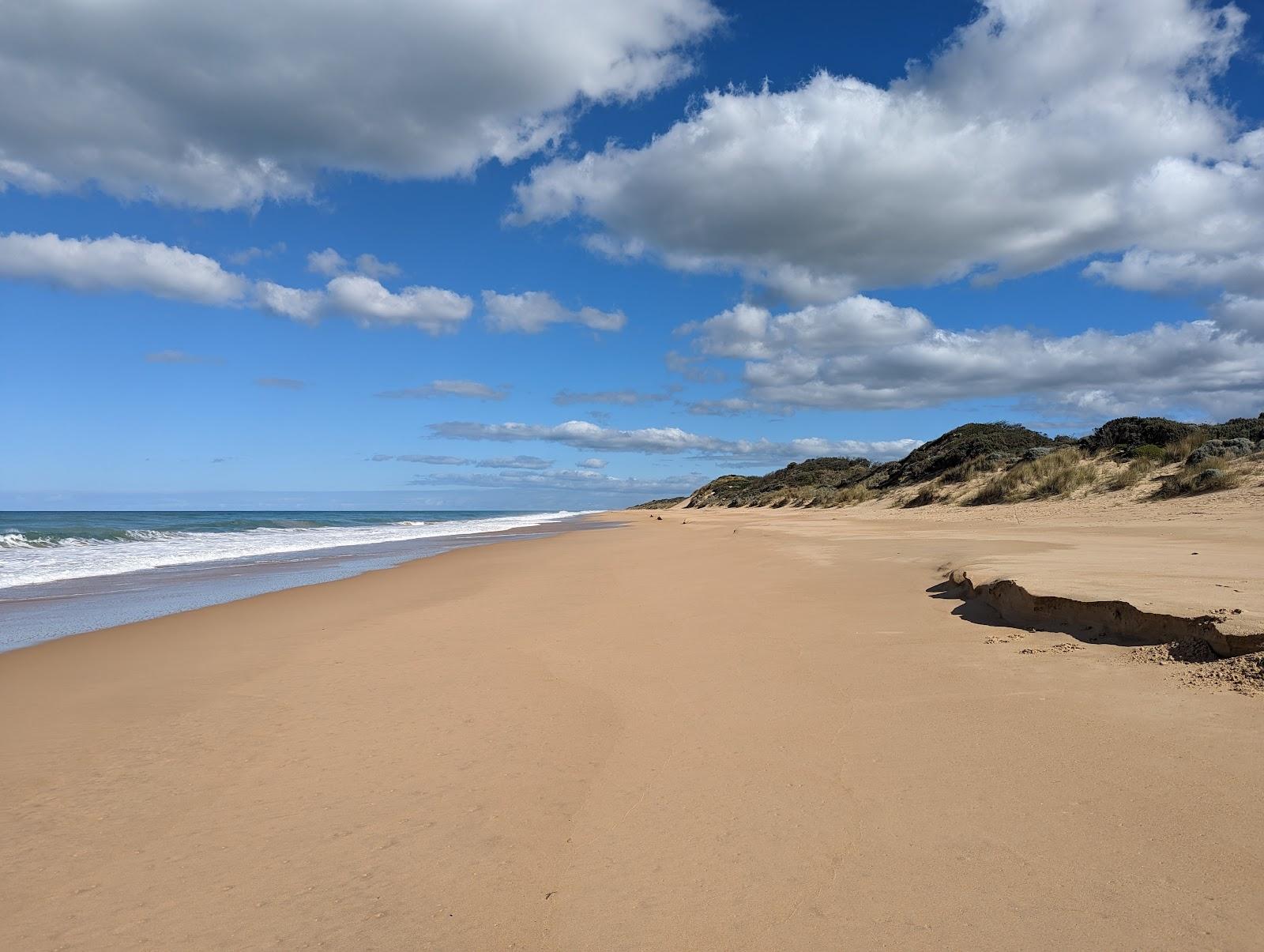 Sandee Glomar Beach