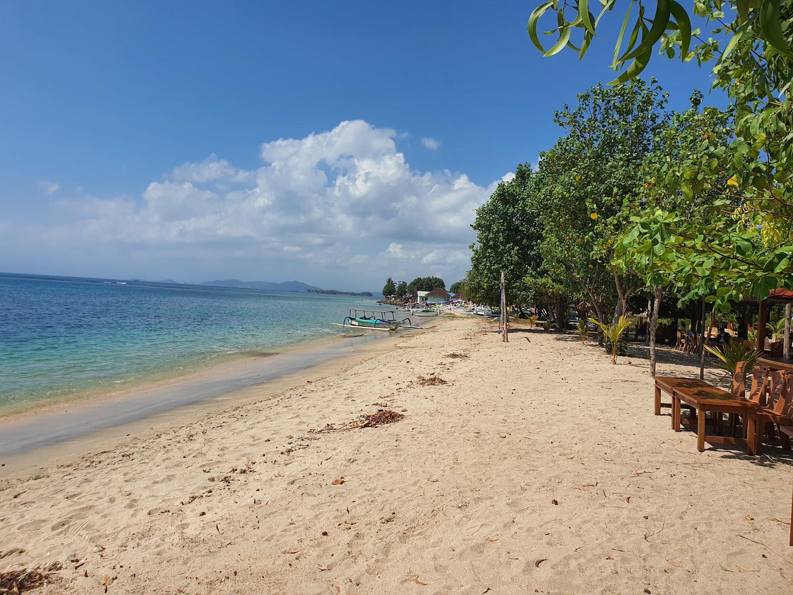 Sandee Pantai Elak Elak