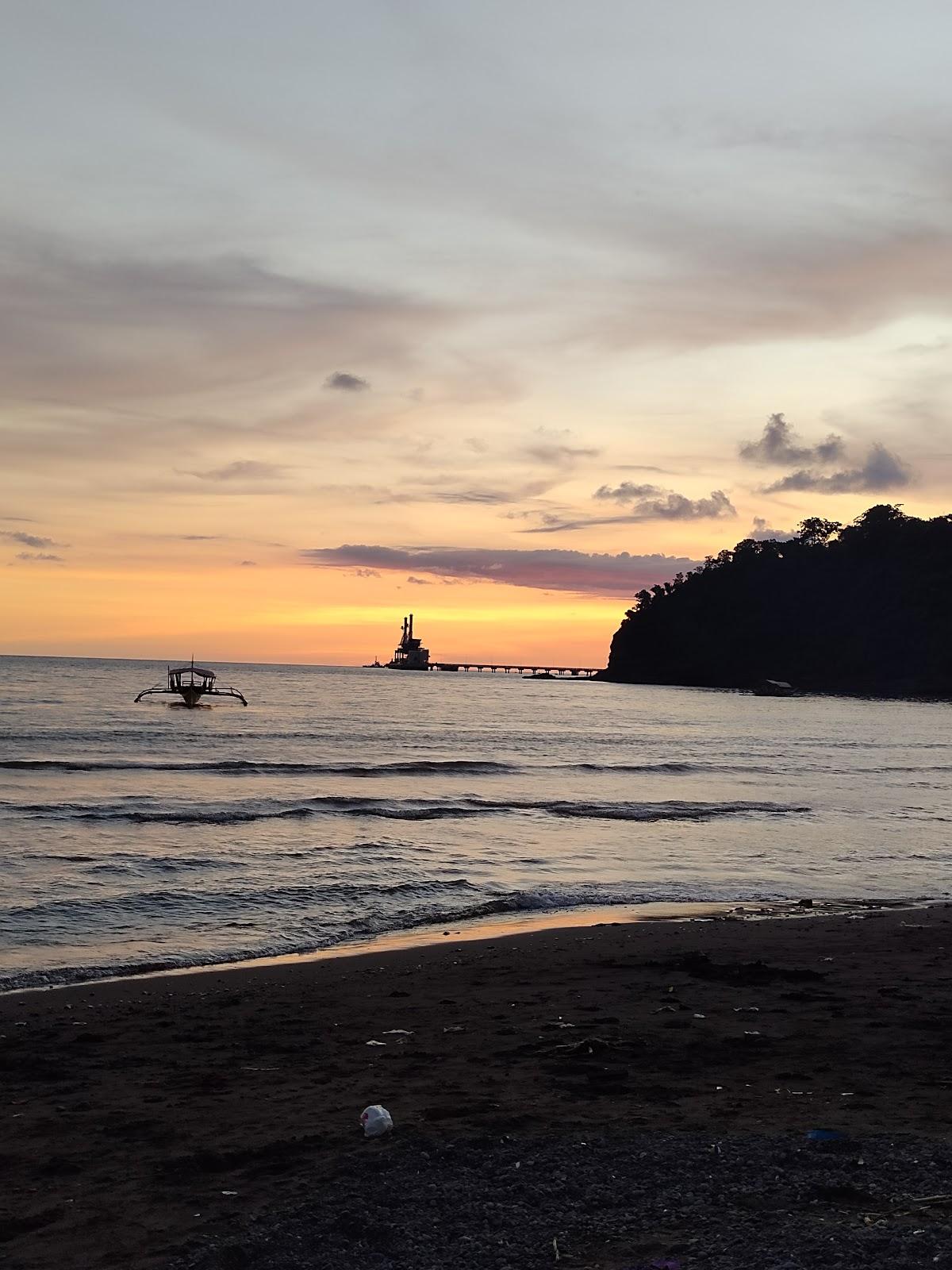 Sandee Laki Beach