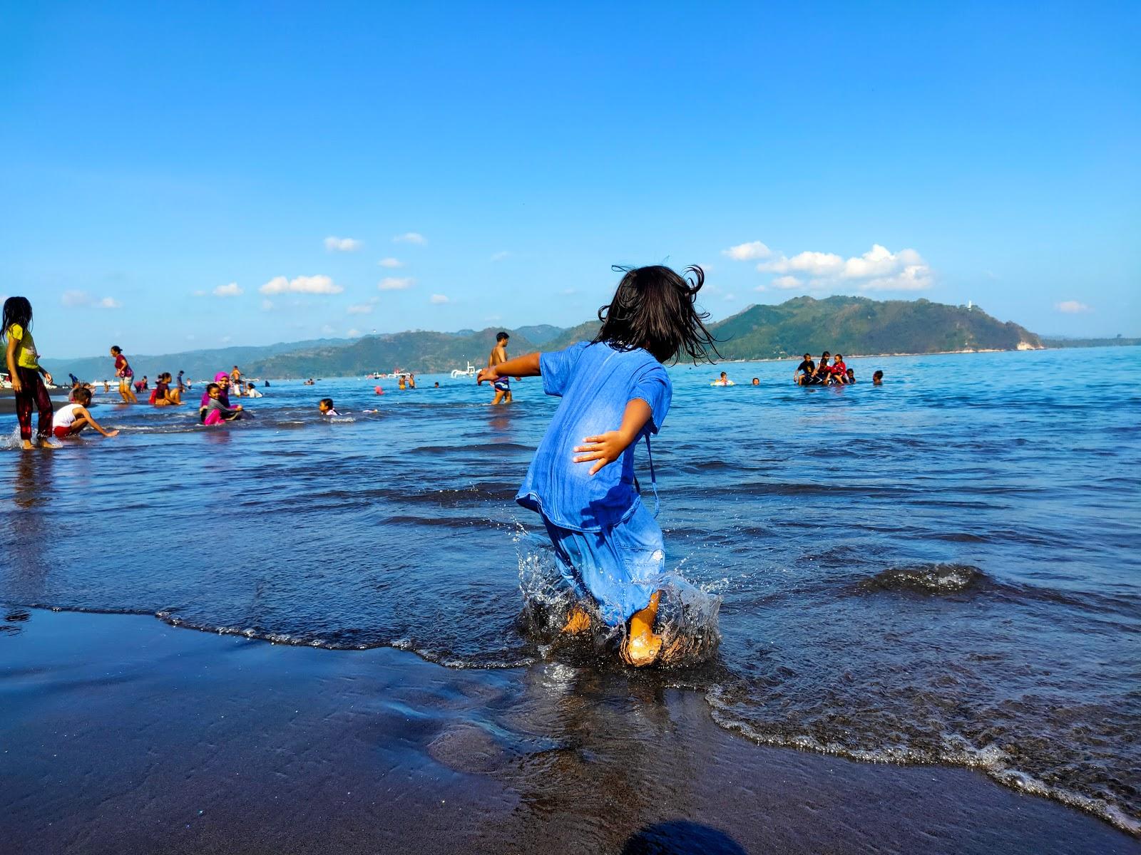 Sandee Pantai Parimpi Indah