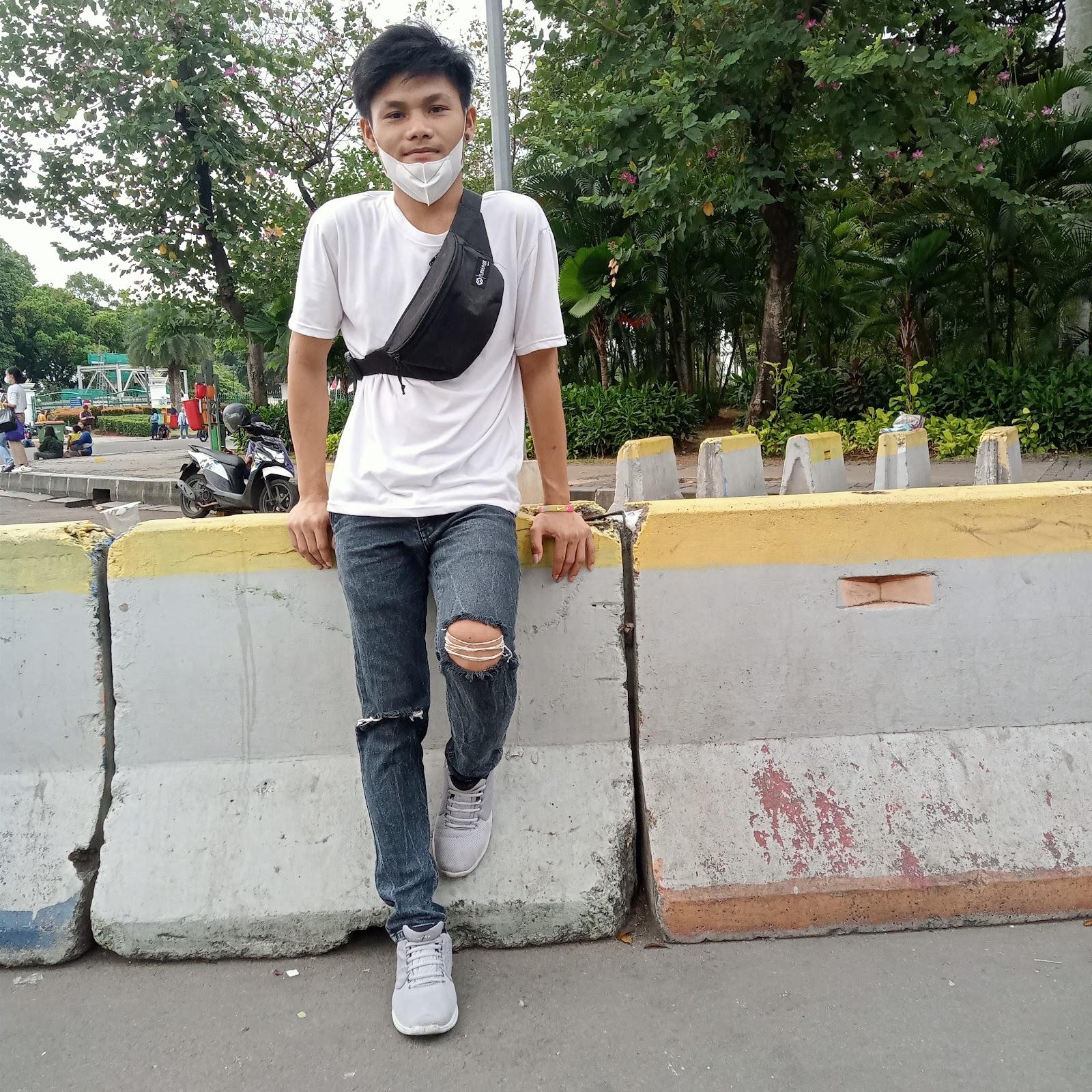 Sandee Barawanu Beach