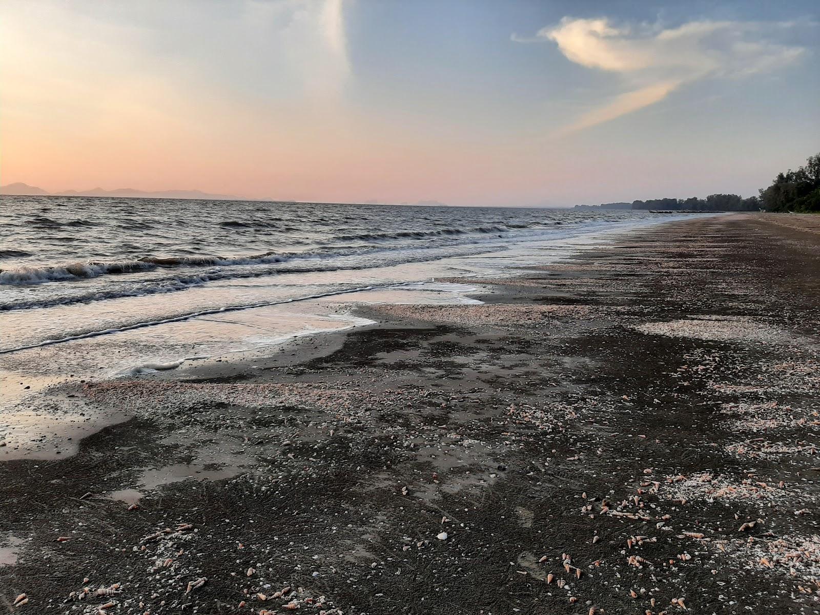 Sandee Samran Beach