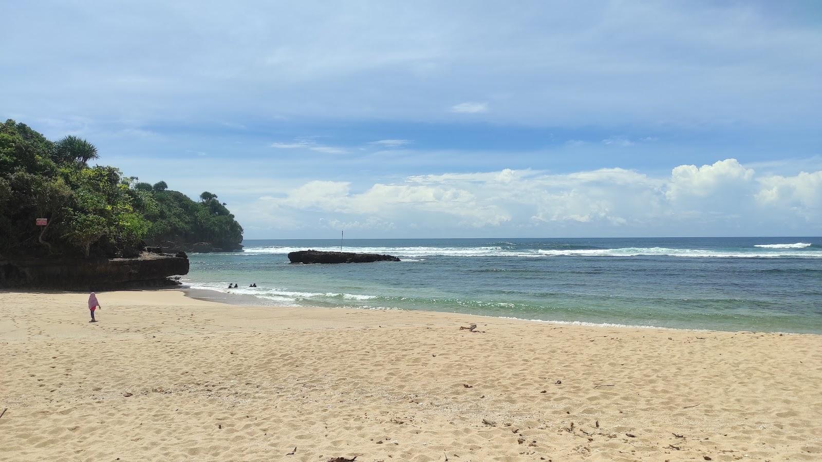 Sandee Pantai Regent