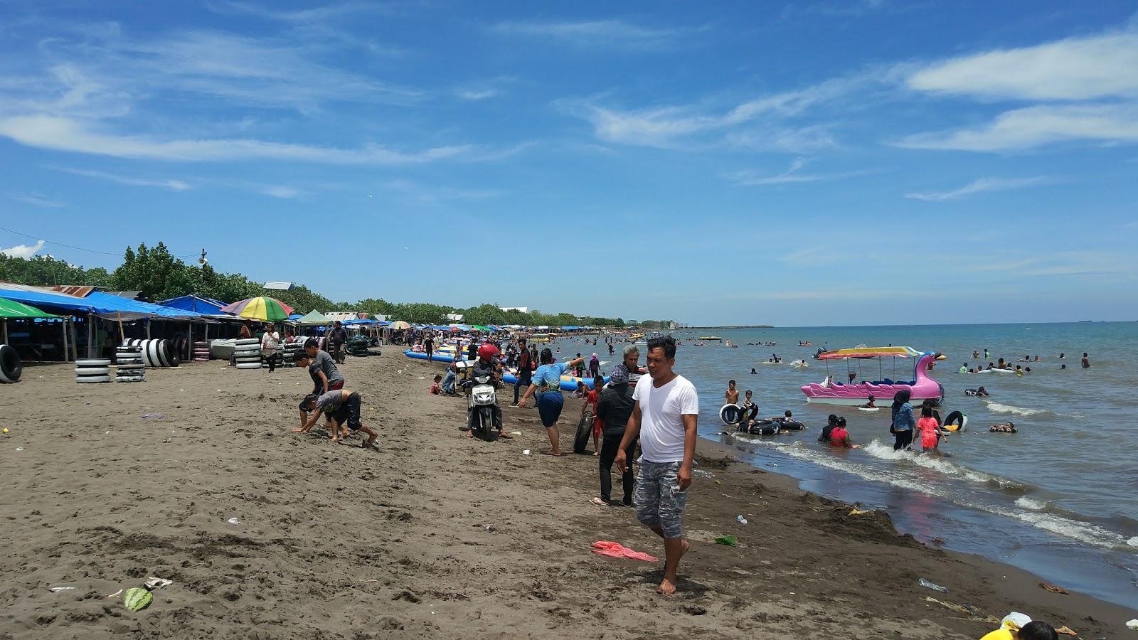 Sandee Pantai Tanjung Bayang