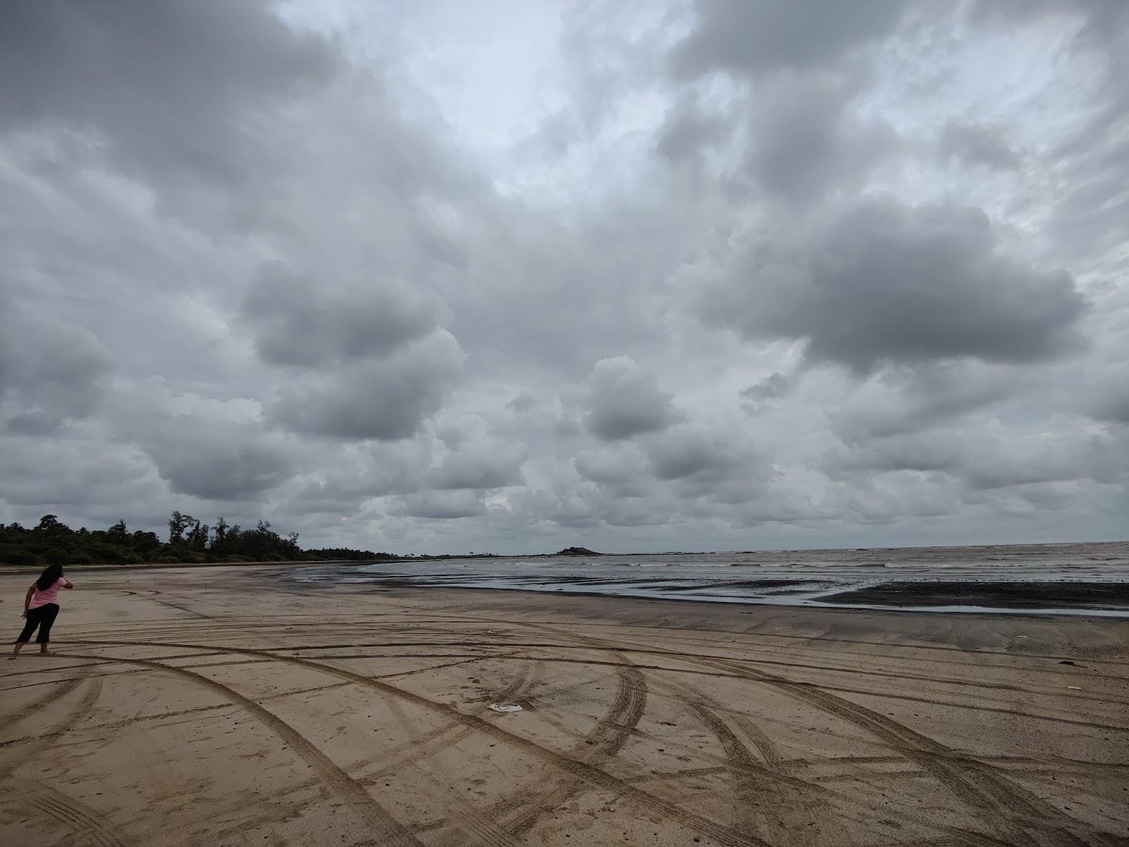 Sandee Edwan Beach