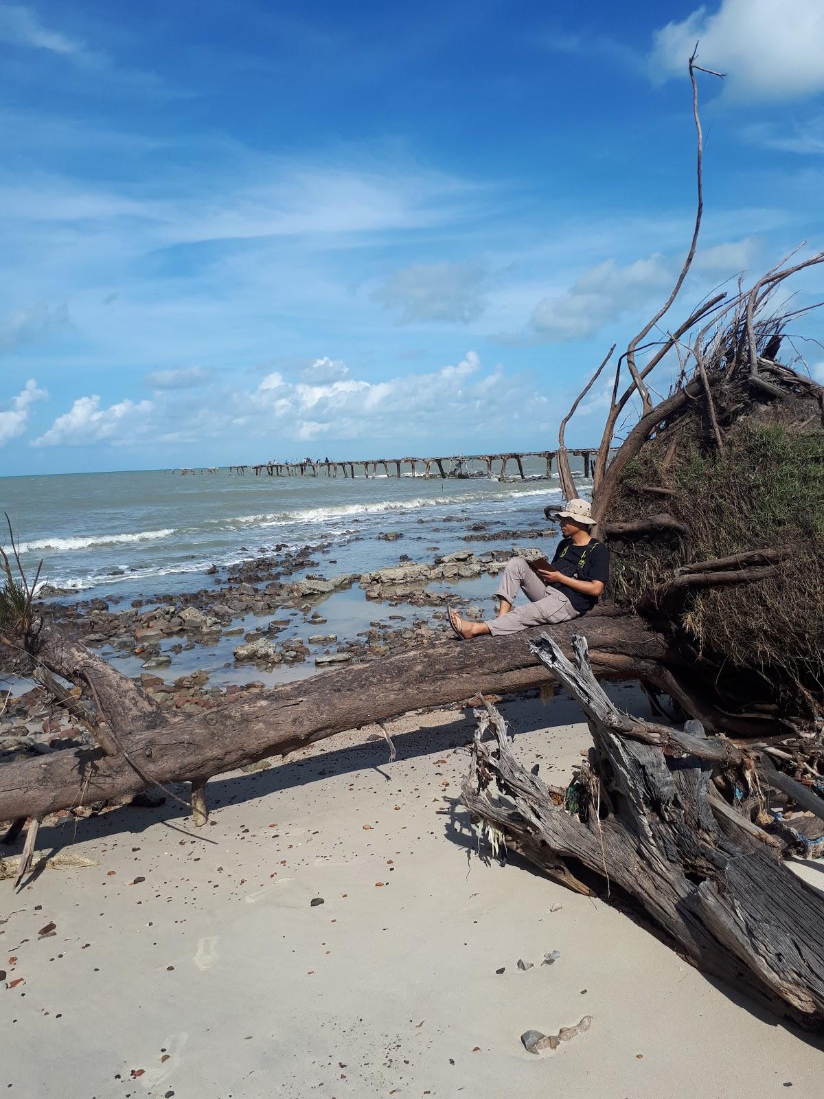 Sandee Pantai Oliver