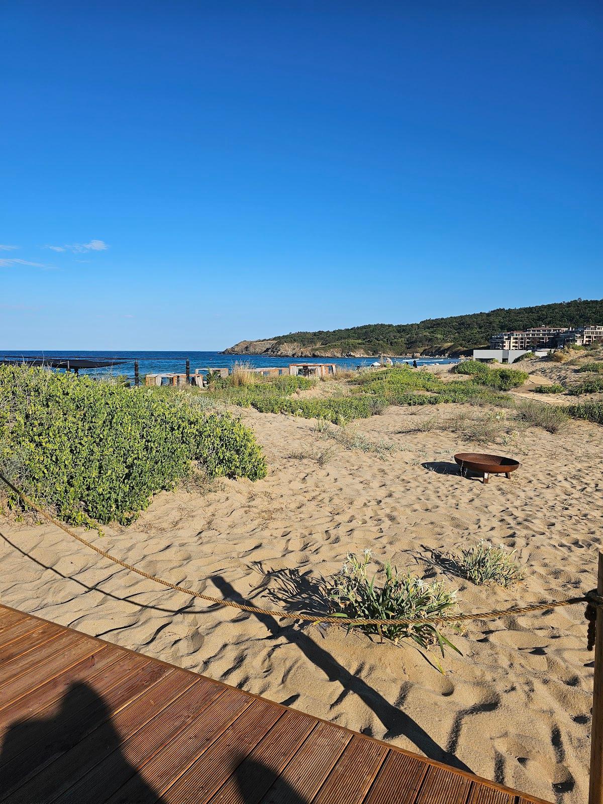 Sandee Noir Beach