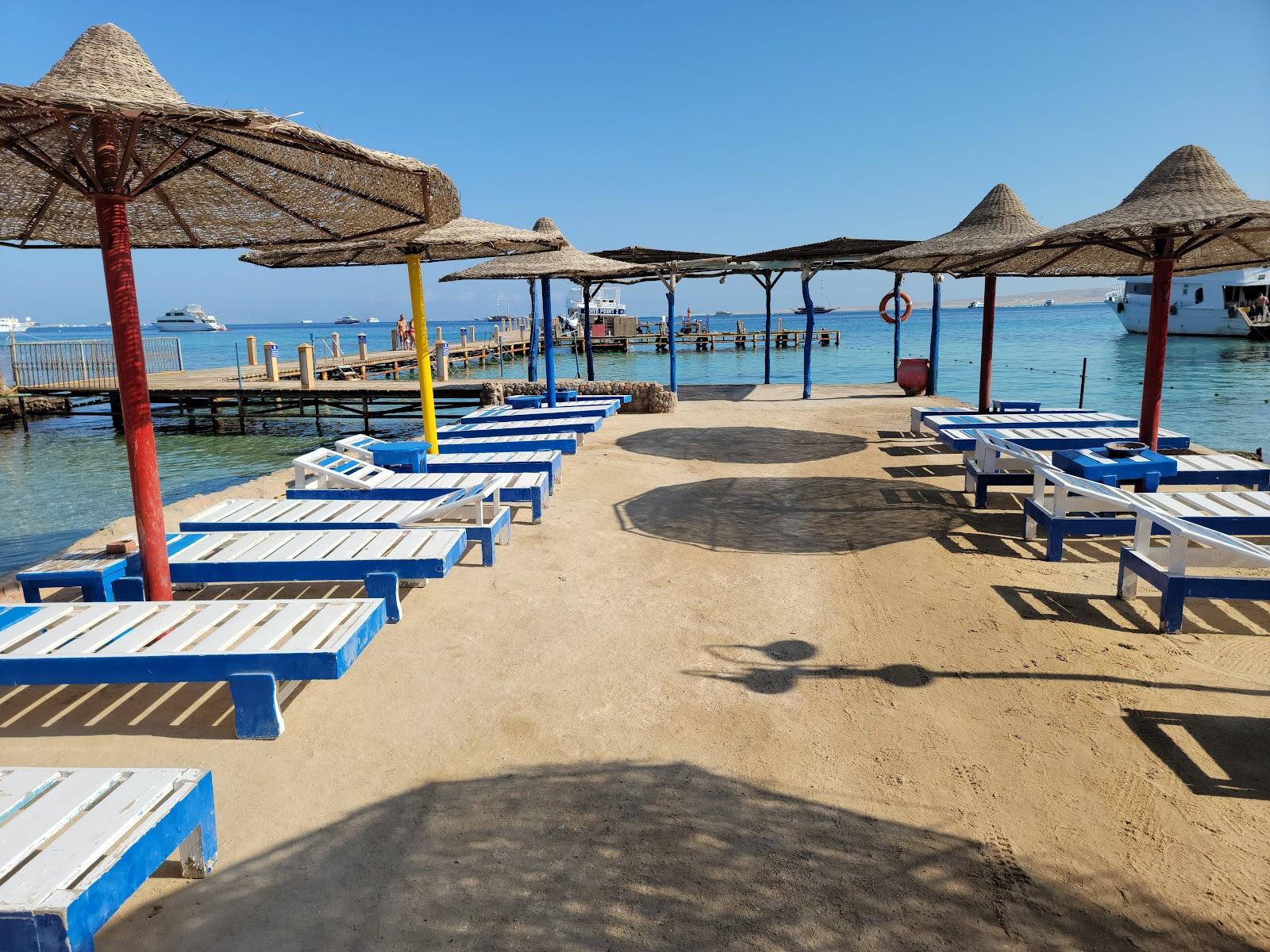 Sandee White Beach