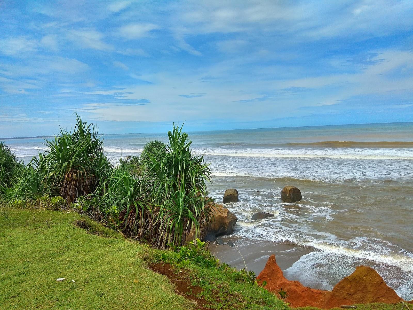 Sandee Padang Betuah Beach
