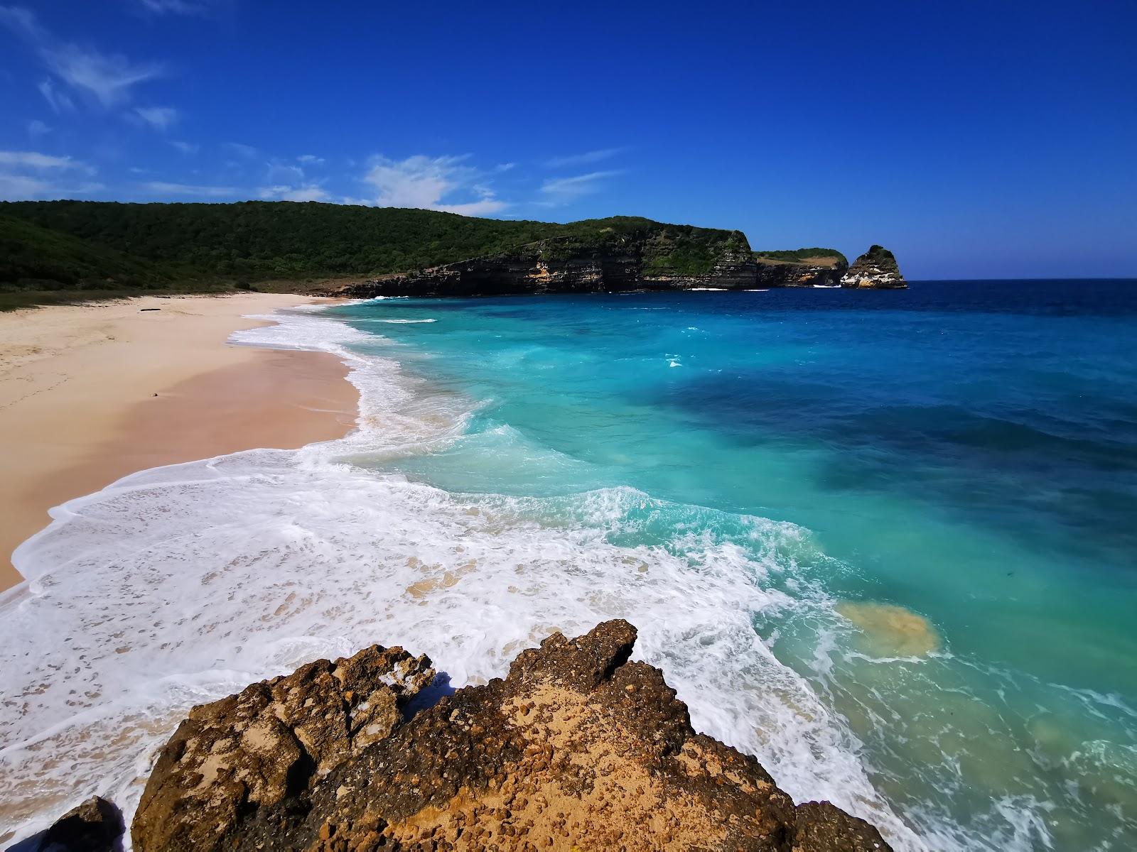 Sandee Pantai Bilasayak Gunung Tunak