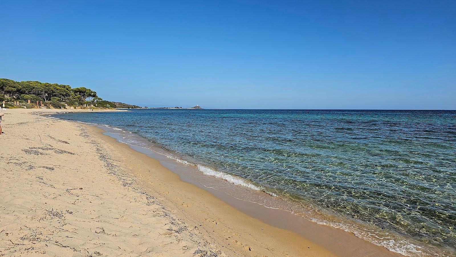 Sandee Spiaggia Foxi E Sali