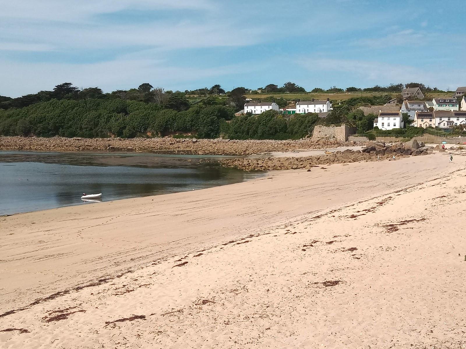 Sandee Little Porth Beach