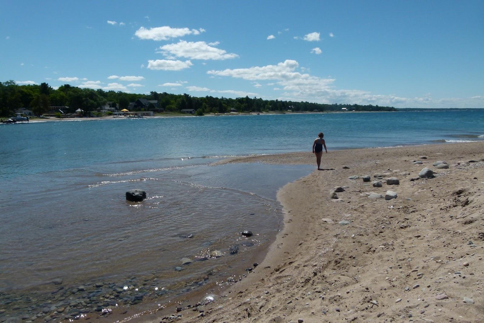 Sandee Dow Bay