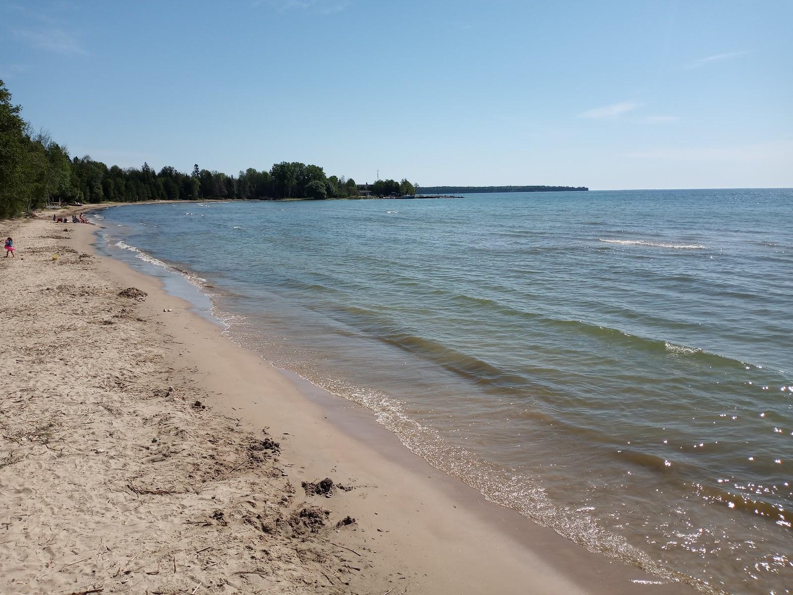 Sandee Plage Baie De Sable / Sand Bay Beach