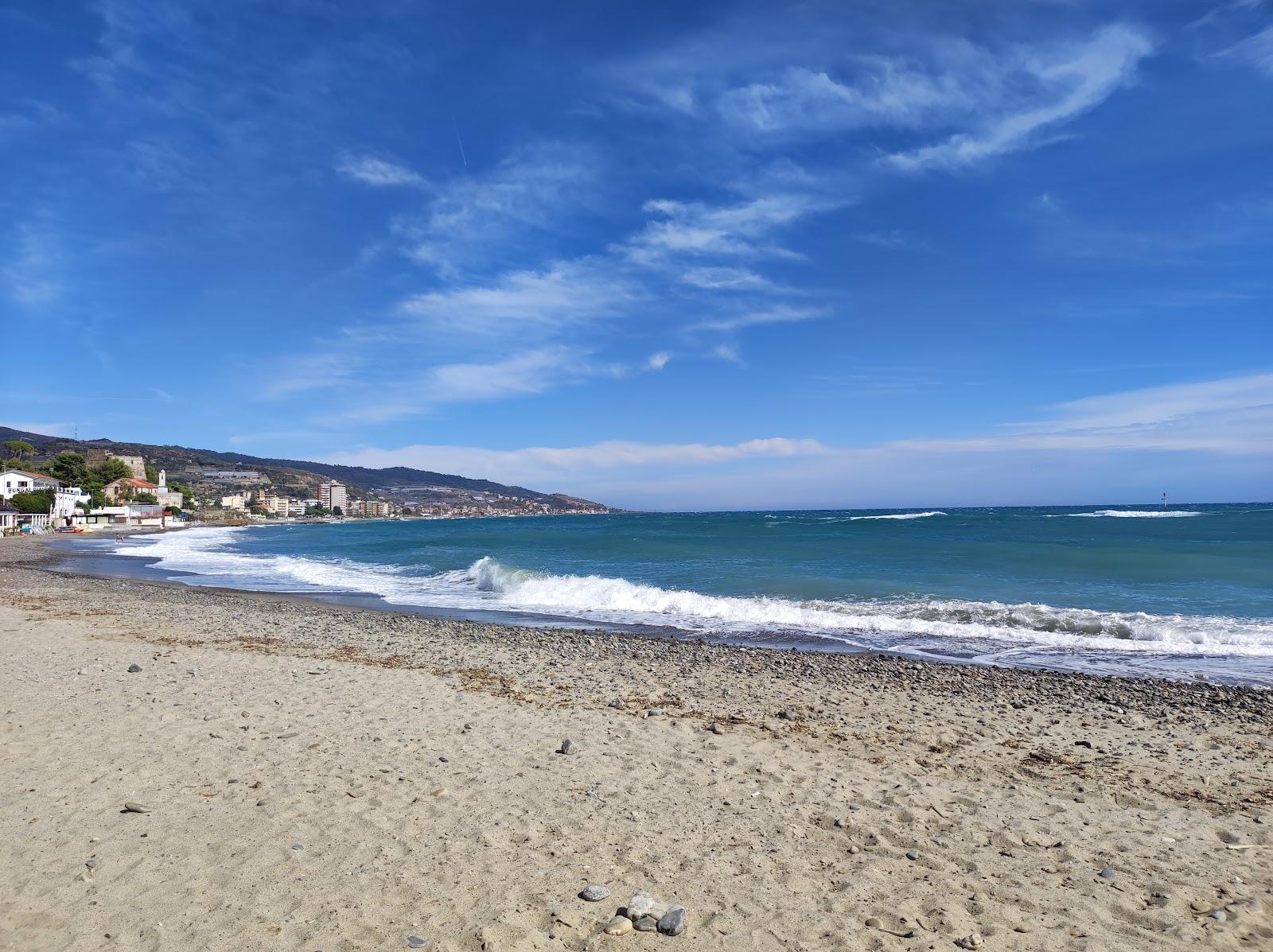 Sandee Daruma Beach