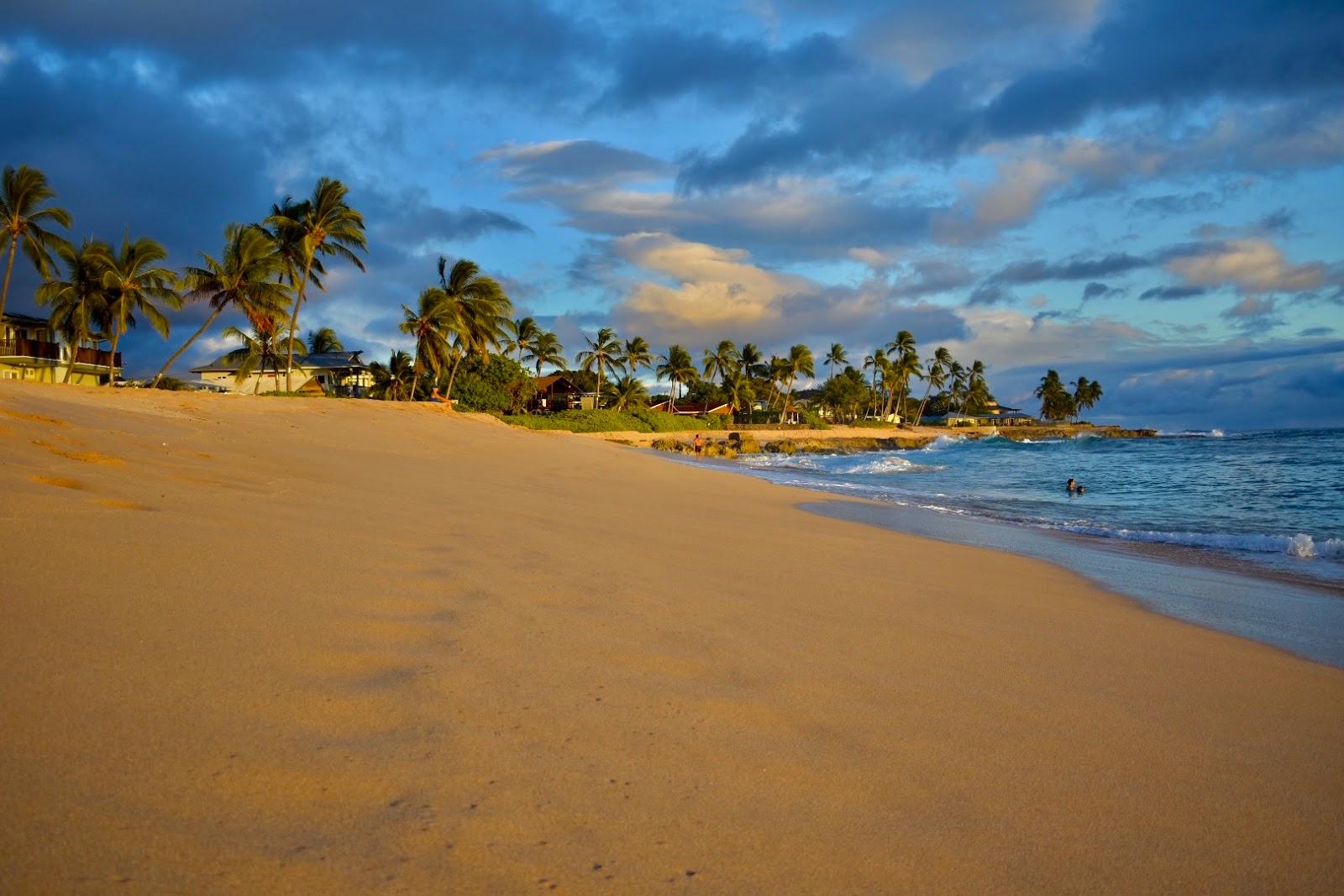 Sandee Laukinui Beach