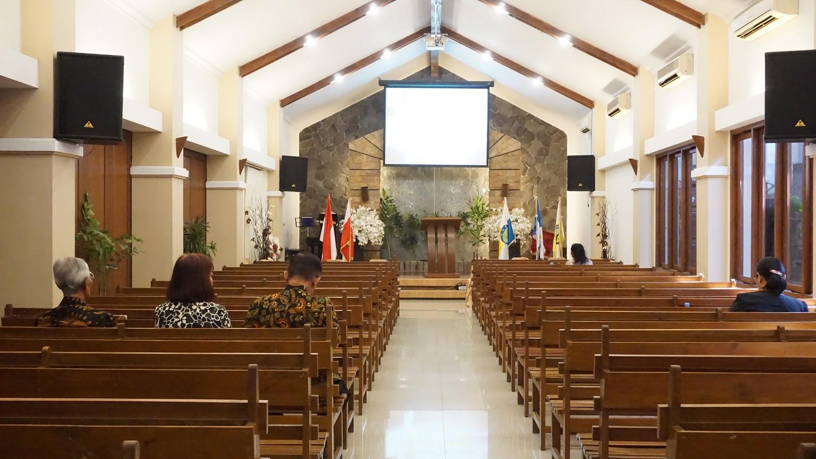 Sandee Gereja Advent Kalurae