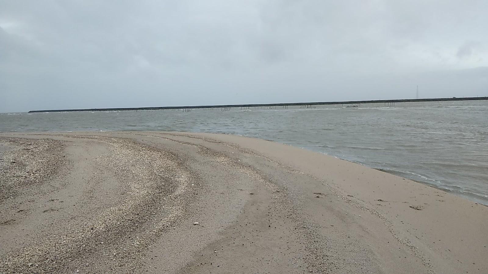 Sandee Bhadreshwar Beach