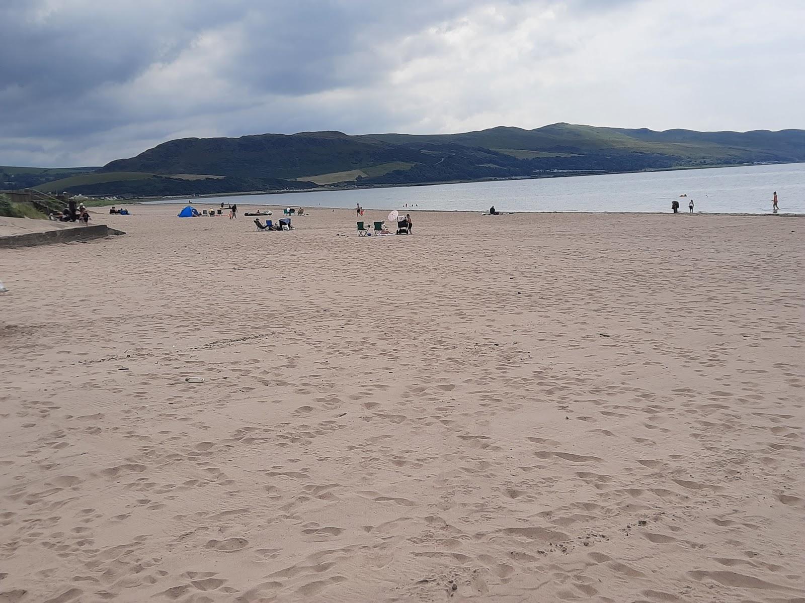 Sandee Girvan Beach