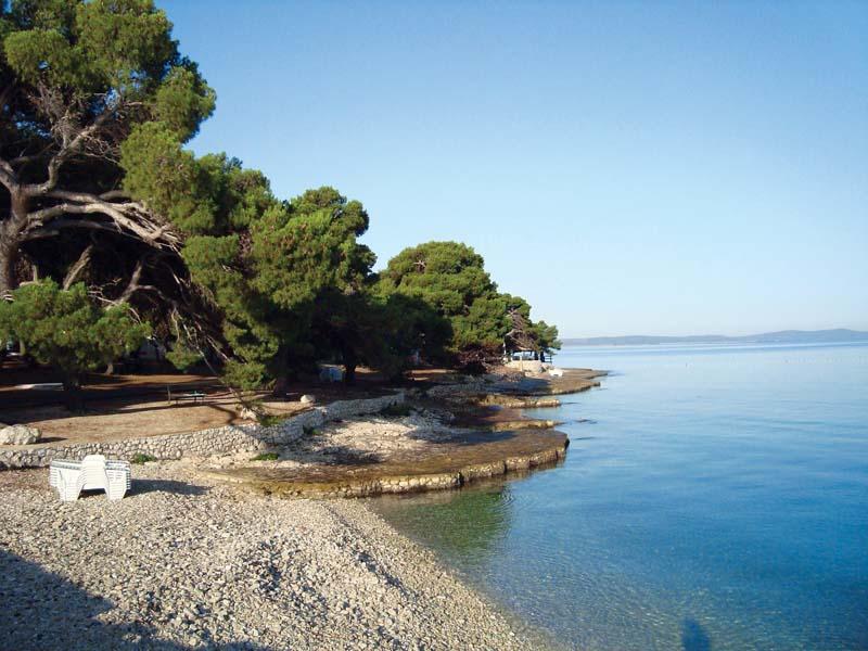 Sandee Pinija Beach