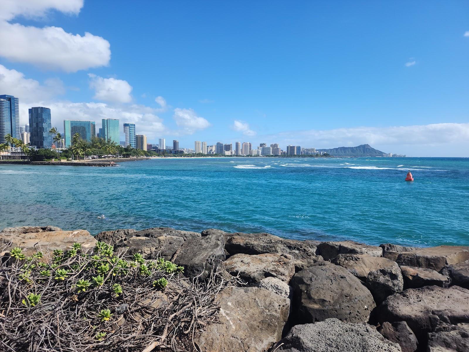 Sandee Kakaako Waterfront Park