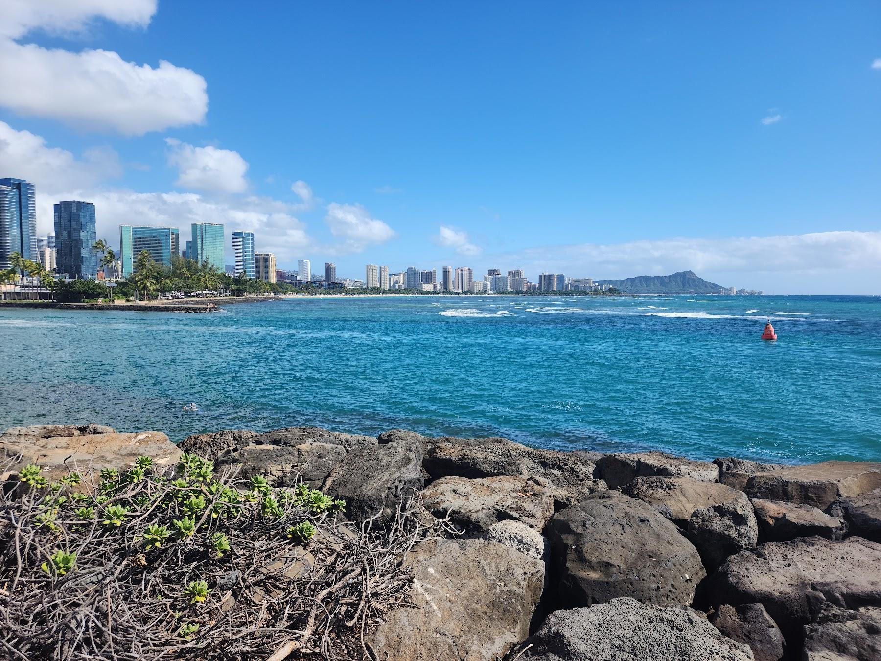 Sandee Kakaako Waterfront Park