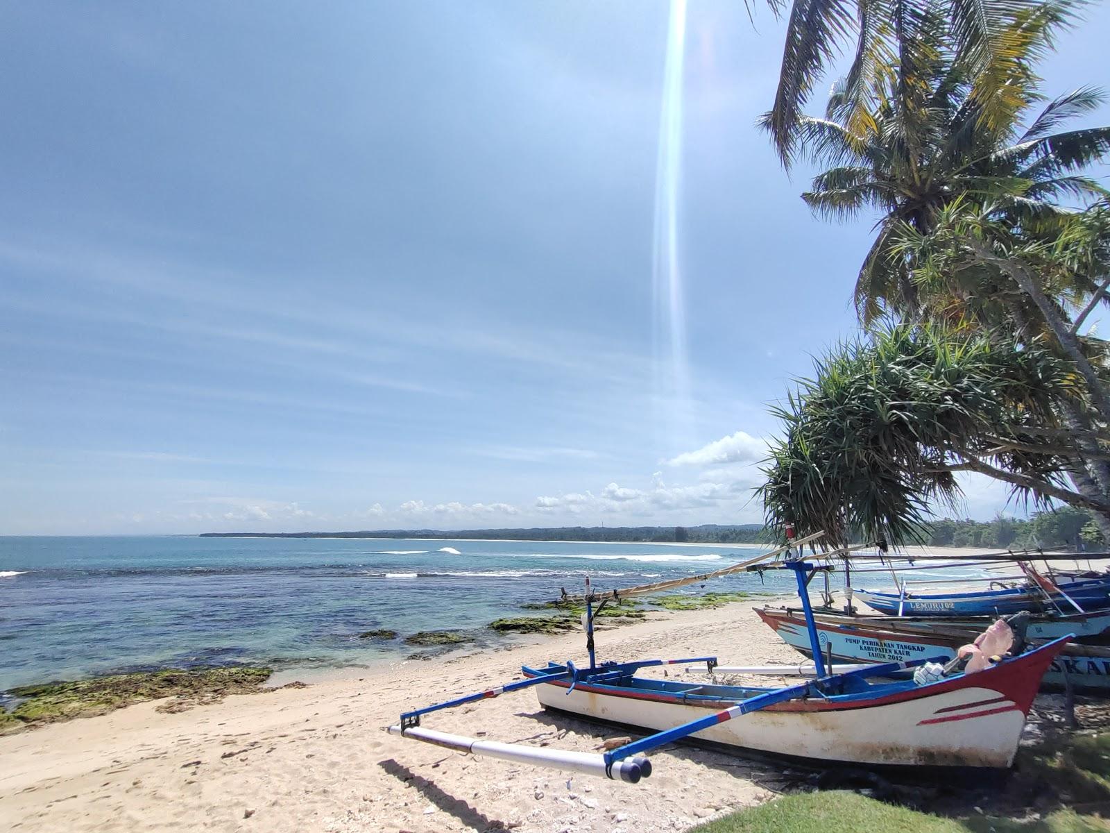 Sandee Pantai Pengubaian