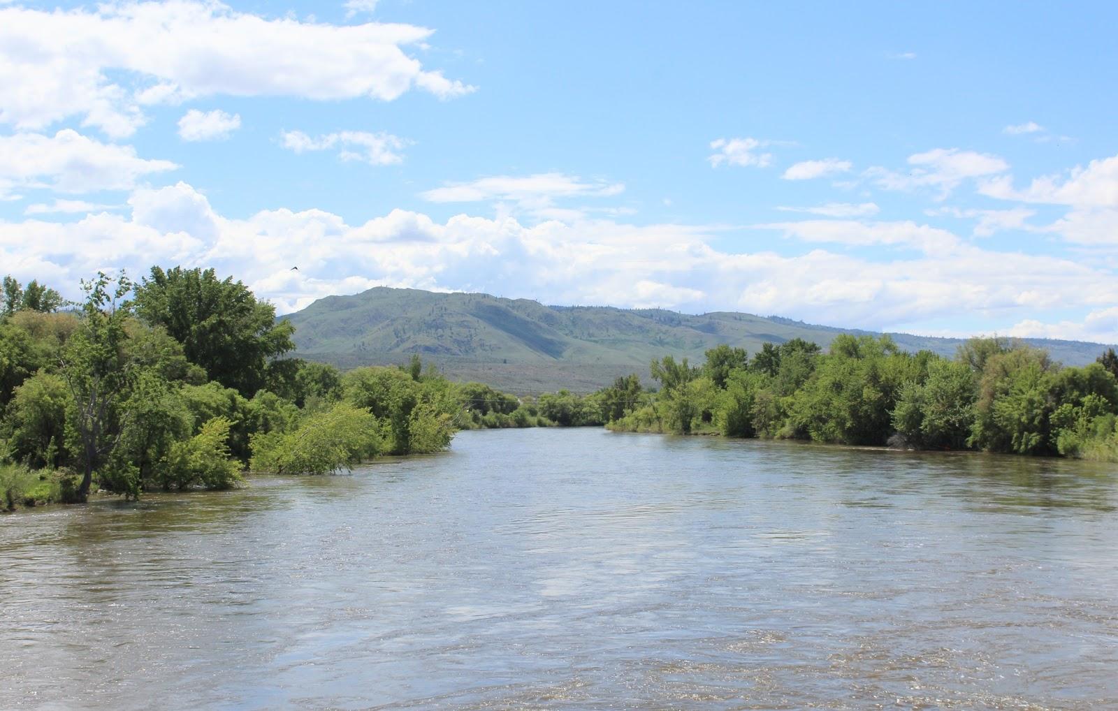 Sandee Omak Lake