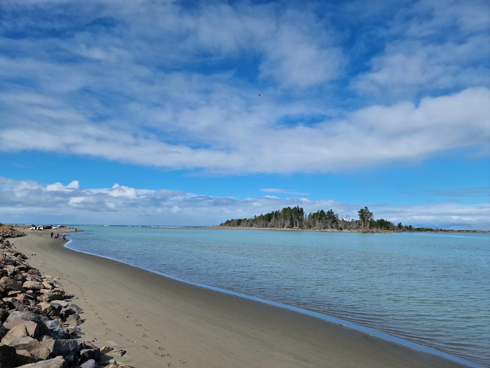 Sandee Pines Beach
