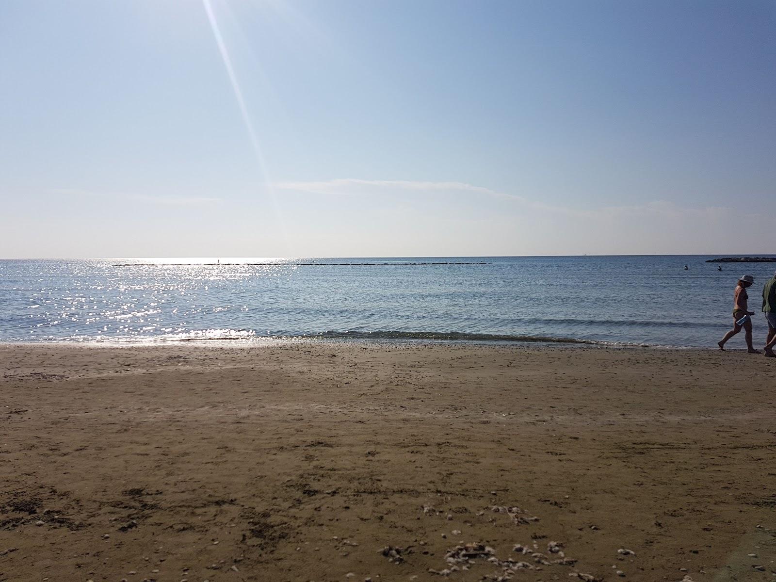 Sandee Yanathes Beach