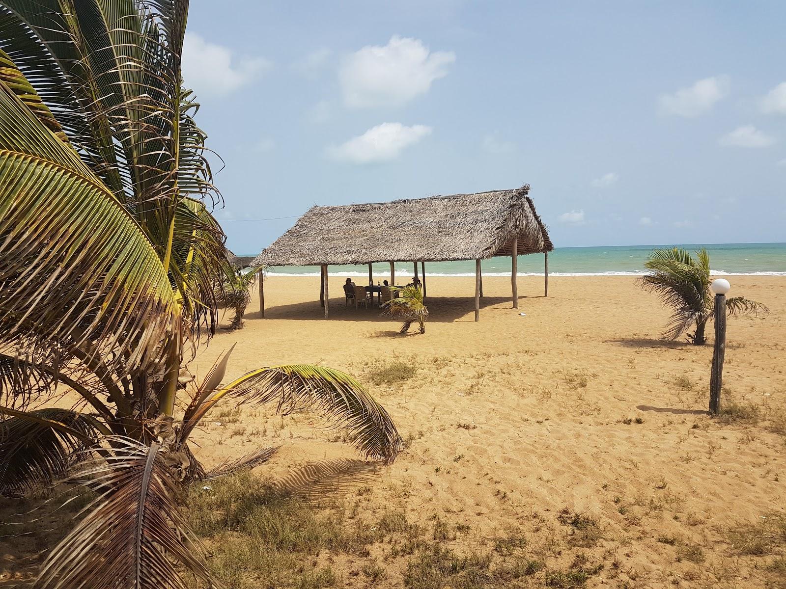 Sandee Djegba Hotel - Beach Bungalows And Restaurant