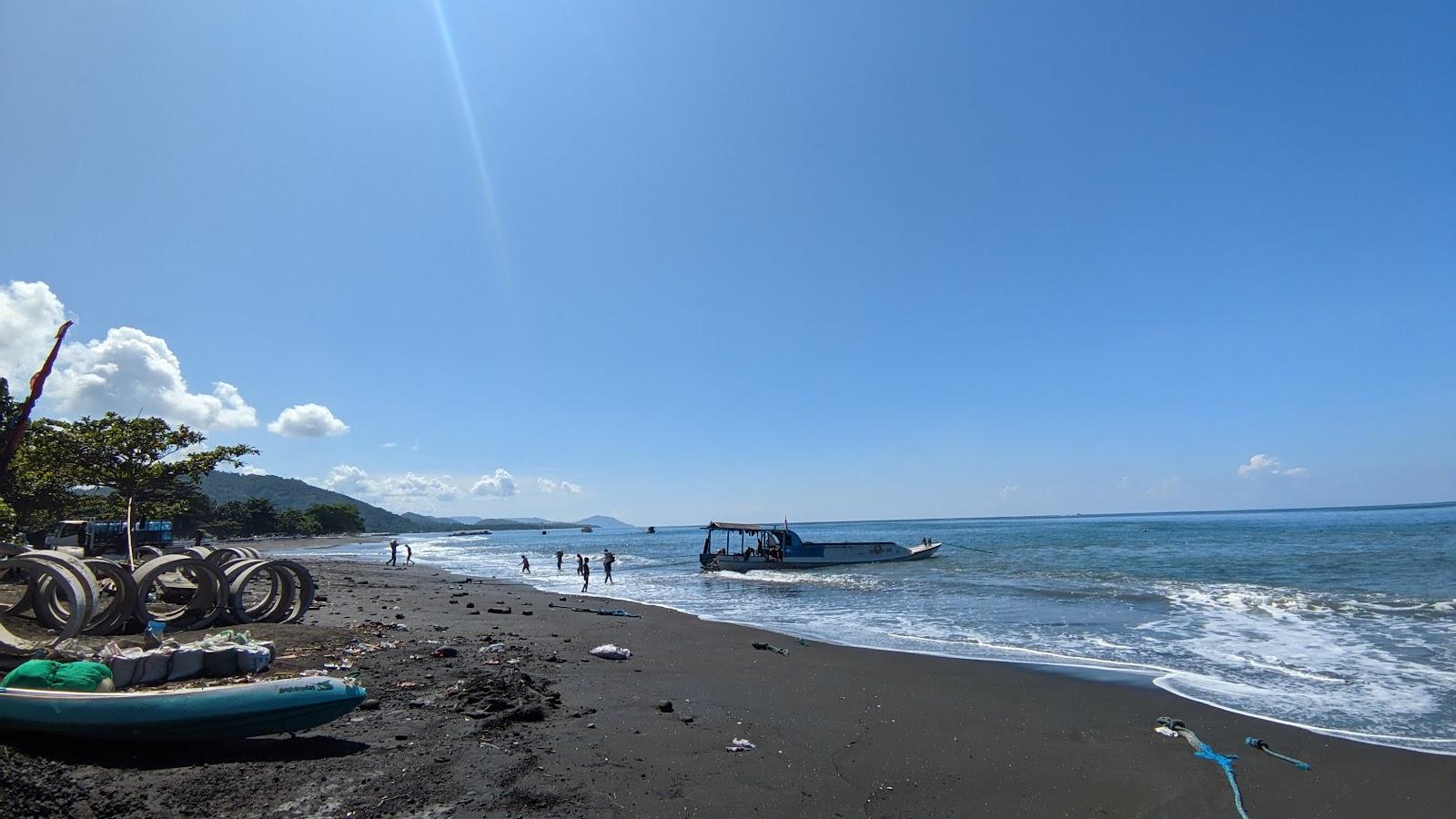 Sandee Kusamba Beach