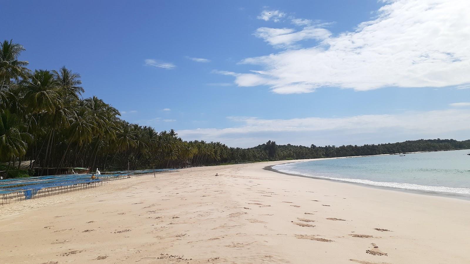 Sandee Laung Kyo Beach