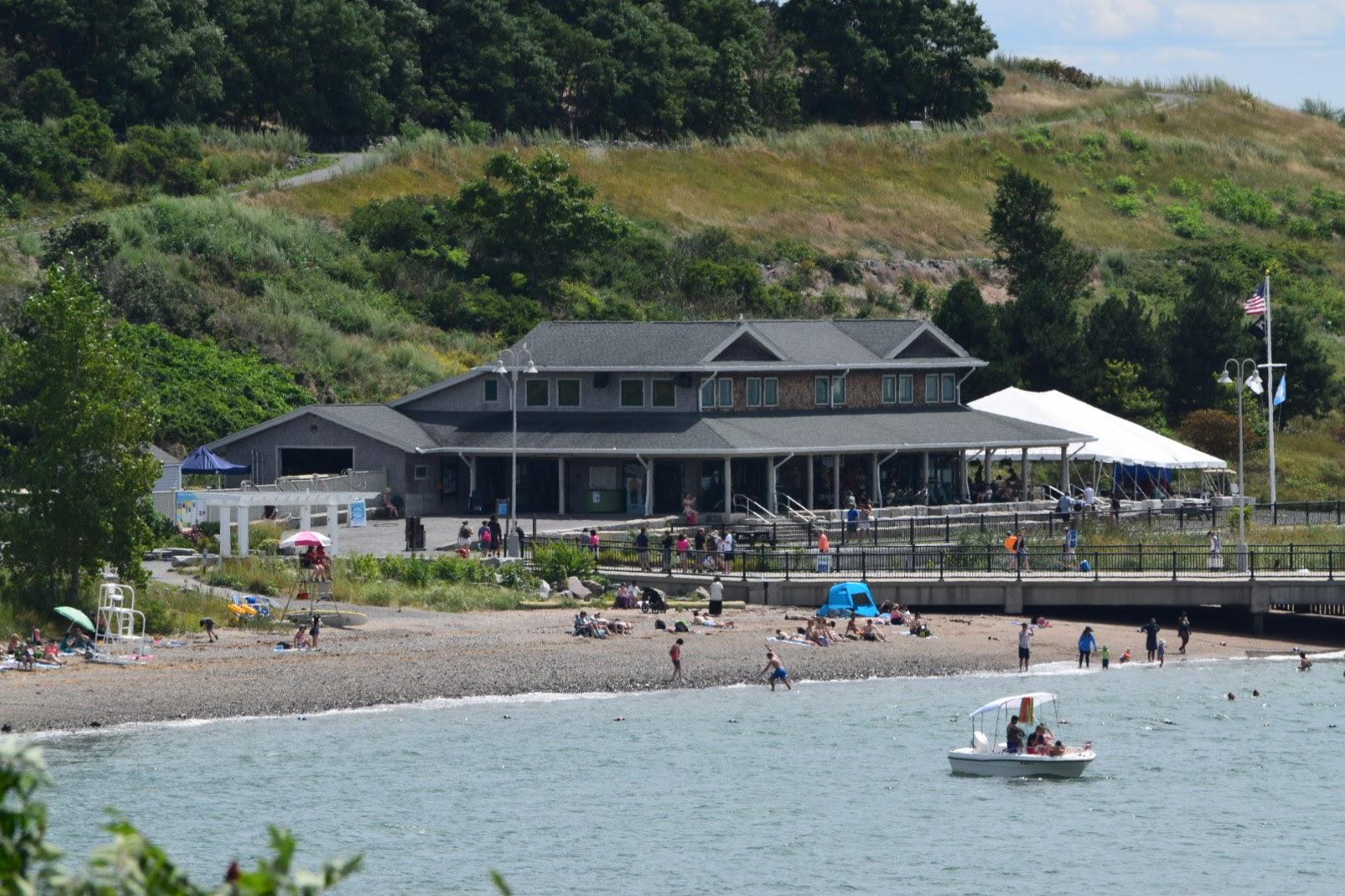 Sandee Spectacle Island