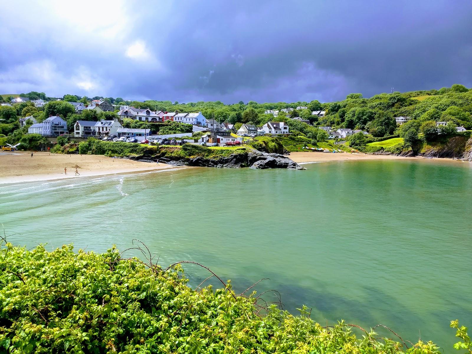 Sandee Traeth-Y-Dyffryn Beach